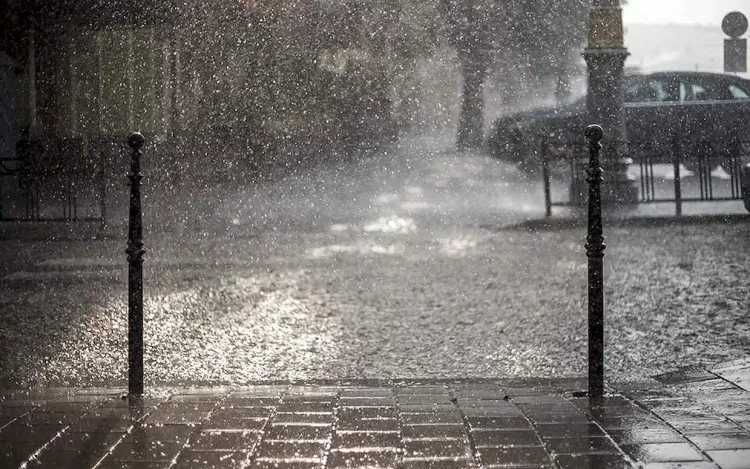 Ο Καιρός στην Κατερίνη και την Πιερία σήμερα, Σάββατο 04/11: Νεφώσεις με βροχές και σποραδικές καταιγίδες