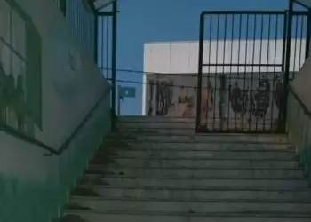 Κατερίνη: Γονείς ξεσπούν για την πτώση σιδερένιας πόρτας δίπλα από μαθητές σε σχολείο