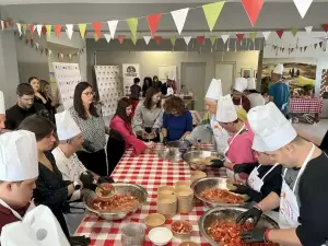 Η Μέριμνα Παιδιού Κατερίνης γιορτάζει την «Παγκόσμια Ημέρα των Σεφ» Η Μέριμνα Παιδιού Κατερίνης γιορτάζει την «Παγκόσμια Ημέρα των Σεφ»