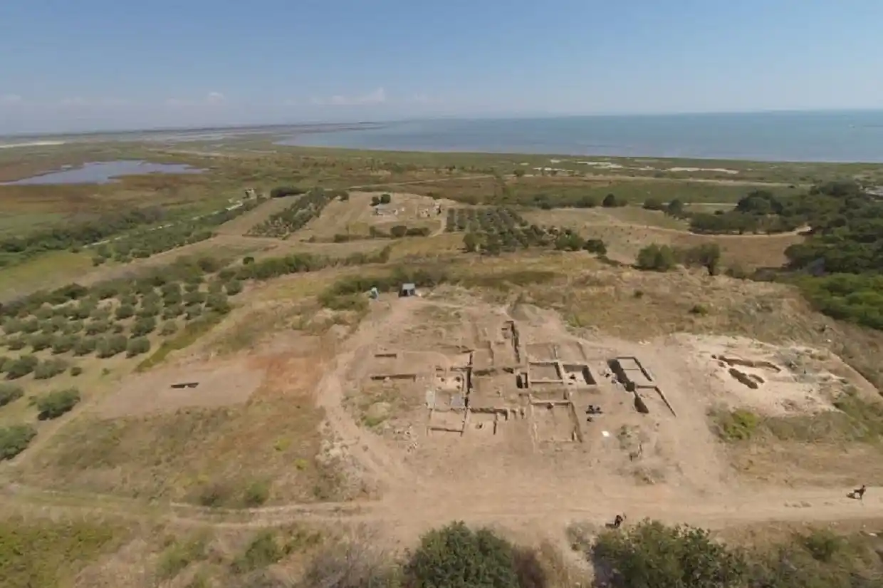 Μεθώνη Πιερίας: Τα δημόσια αρχαϊκά κτήρια της Μακεδονίας σε μια σημαντική πόλη της αρχαιότητας
