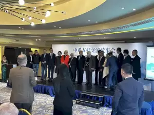 Ο Σταύρος Δαραξής με Κινέζους επιχειρηματίες συμμετείχε σε εκδήλωση του ελληνοκινεζικού εμπορικού επιμελητηρίου