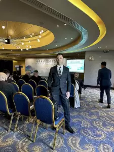 Ο Σταύρος Δαραξής με Κινέζους επιχειρηματίες συμμετείχε σε εκδήλωση του ελληνοκινεζικού εμπορικού επιμελητηρίου