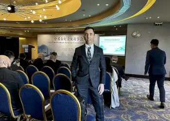 Ο Σταύρος Δαραξής με Κινέζους επιχειρηματίες συμμετείχε σε εκδήλωση του ελληνοκινεζικού εμπορικού επιμελητηρίου