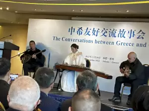 Ο Σταύρος Δαραξής με Κινέζους επιχειρηματίες συμμετείχε σε εκδήλωση του ελληνοκινεζικού εμπορικού επιμελητηρίου