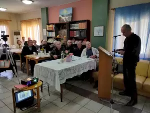 Στον Κολινδρό Πιερίας τιμούν τον Κώστα Χειμωνίδη. Στον Κολινδρό Πιερίας τιμούν τον Κώστα Χειμωνίδη.