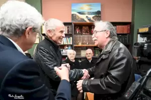 Στον Κολινδρό Πιερίας τιμούν τον Κώστα Χειμωνίδη. Στον Κολινδρό Πιερίας τιμούν τον Κώστα Χειμωνίδη.