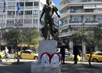 Τιμή στους ήρωες του Πολυτεχνείου