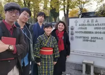 Τον τάφο του «Αλέξη Ζορμπά» στα Σκόπια επισκέφθηκαν φίλοι του Νίκου Καζαντζάκη από Ελλάδα και Ιαπωνία