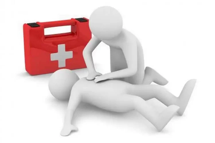 5ο Γενικό Λύκειο Κατερίνης – Πρώτες βοήθειες από τον Ερυθρό Σταυρό