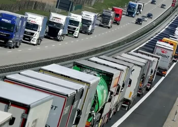 Απαγόρευση φορτηγών: Πότε και πού δεν θα επιτρέπεται η κυκλοφορία τους