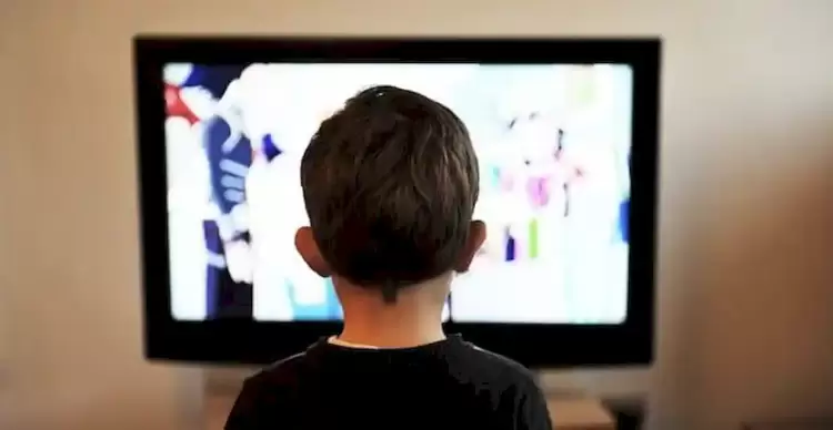 Η αρνητική επίδραση της τηλε – κόλασης στις ζωές μας