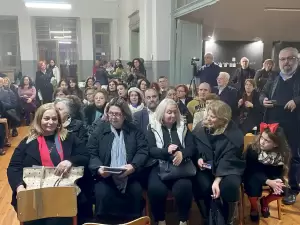 Αστική σχολή Κατερίνης: Παρουσιάστηκε το νέο βιβλίο «Αναμνήσεις» της Νένα Μεϊμάρη 