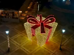 Χριστούγεννα στην Κατερίνη: Η πόλη & οι κοινότητες έβαλαν τα γιορτινά τους!