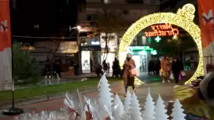 Χριστούγεννα στην Κατερίνη: Η πόλη & οι κοινότητες έβαλαν τα γιορτινά τους!