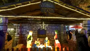 Χριστούγεννα στην Κατερίνη: Η πόλη & οι κοινότητες έβαλαν τα γιορτινά τους!