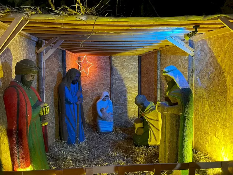 Χριστουγεννιάτικη ατμόσφαιρα στο Αιγίνιο