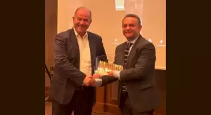 Δήμος Δίου-Ολύμπου: Βράβευση από το Υπ. Αγροτικής Ανάπτυξης για την υποβολή άριστης μελέτης για αγροτική οδοποιία Δήμος Δίου Ολύμπου: Βράβευση από το Υπ. Αγροτικής Ανάπτυξης για την υποβολή άριστης μελέτης για αγροτική οδοποιία