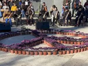 Δημοτικό Πάρκο Κατερίνης – Για την ειρήνη τραγούδησαν μαθητές της πόλης