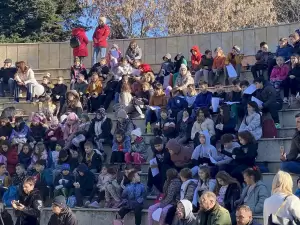 Δημοτικό Πάρκο Κατερίνης – Για την ειρήνη τραγούδησαν μαθητές της πόλης