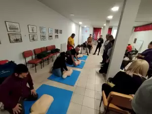 Ε.Ο.Σ Κατερίνης: Εκπαιδευτικό Σεμιναριο Πρώτων βοηθειών Ε.Ο.Σ Κατερίνης: Εκπαιδευτικό Σεμιναριο Πρώτων βοηθειών