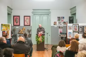 Εγκαίνια ομαδικής εικαστικής έκθεσης – Οι εικαστικοί τίμησαν τη Λίνα Γιαμούζη