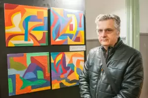 Εγκαίνια ομαδικής εικαστικής έκθεσης – Οι εικαστικοί τίμησαν τη Λίνα Γιαμούζη