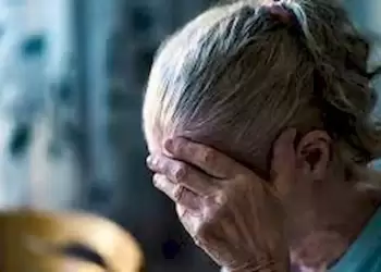 Έκλεψε από ηλικιωμένη 550 ευρώ