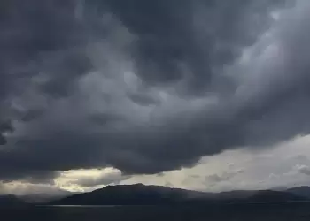 Ο Καιρός στην Κατερίνη και την Πιερία σήμερα, Κυριακή 03/12: Λίγες νεφώσεις με τοπικές βροχές και σποραδικές καταιγίδες