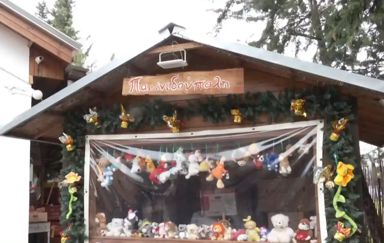Κατερίνη: Χριστουγεννιάτικο χωριό με ανακυκλώσιμα υλικά