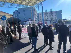 Κατερίνη: Κινητοποίηση στο Νοσοκομείο για μαζικές προσλήψεις μόνιμου προσωπικού (εικόνες)