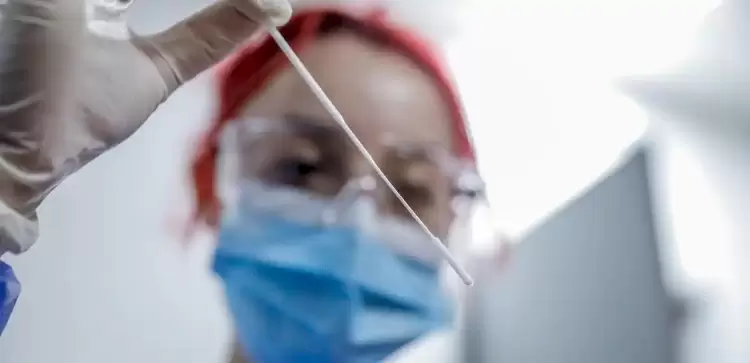 Κορονοϊός: «Έφτασαν τους 60 την εβδομάδα οι νεκροί»