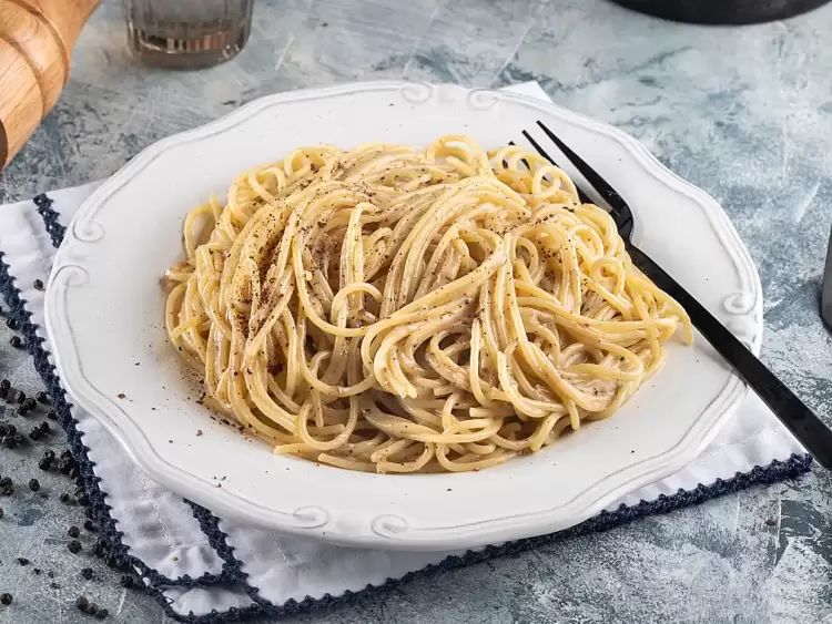 Η μακαρονάδα των Χριστουγέννων