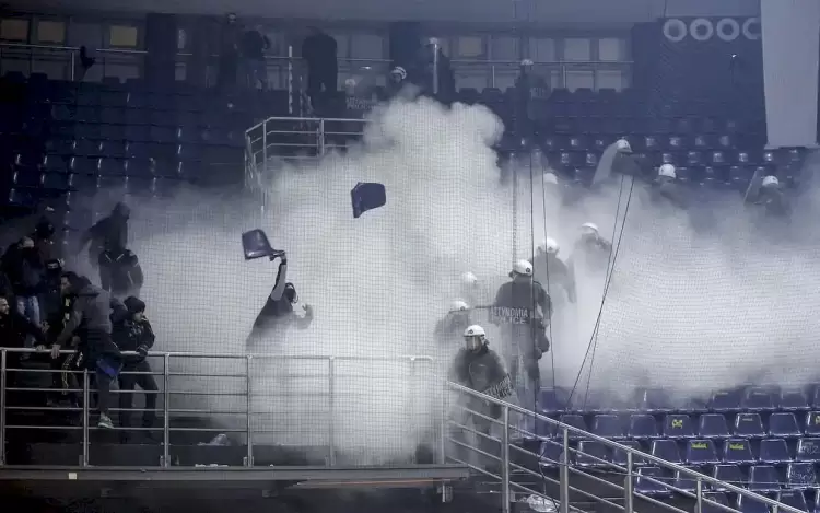 Οπαδική βία: Τα επόμενα βήματα μετά το «λουκέτο» στους αγώνες της Super League Οπαδική βία: Τα επόμενα βήματα μετά το «λουκέτο» στους αγώνες της Super League