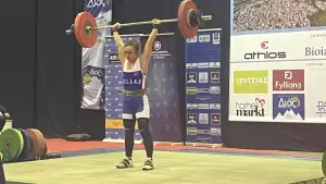 Πανελλήνιο άρσης βαρών στο Λιτόχωρο: Ρεκόρ Ευρώπης από την 15χρονη Μαρία Στρατουδάκη και 5 πανελλήνια ρεκόρ (εικόνες και βίντεο) Πανελλήνιο άρσης βαρών στο Λιτόχωρο: Ρεκόρ Ευρώπης από την 15χρονη Μαρία Στρατουδάκη και 5 πανελλήνια ρεκόρ