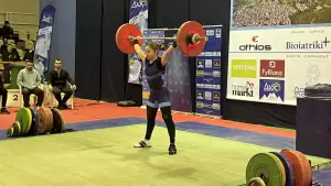 Πανελλήνιο άρσης βαρών στο Λιτόχωρο: Ρεκόρ Ευρώπης από την 15χρονη Μαρία Στρατουδάκη και 5 πανελλήνια ρεκόρ (εικόνες και βίντεο) Πανελλήνιο άρσης βαρών στο Λιτόχωρο: Ρεκόρ Ευρώπης από την 15χρονη Μαρία Στρατουδάκη και 5 πανελλήνια ρεκόρ