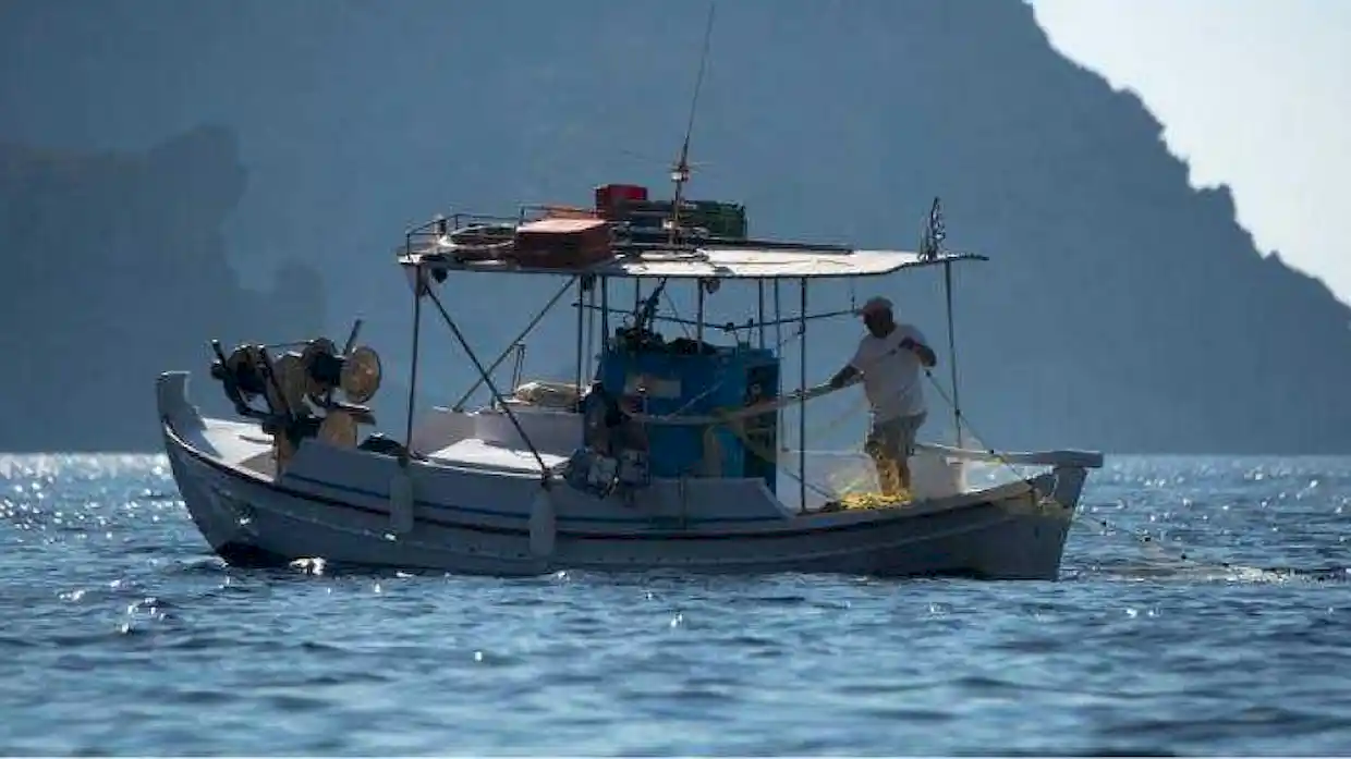 ΠΕ Πιερίας – Τμήμα Αλιείας: Διάθεση πλεονάζουσας χωρητικότητας (gt) και ιπποδύναμης (kw)