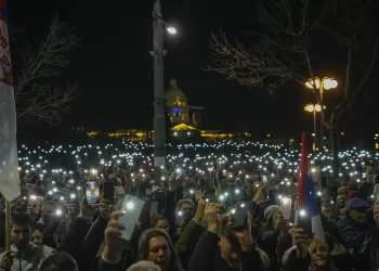 Σερβία: Συνεχίζονται οι κινητοποιήσεις με αίτημα την επανάληψη των εκλογών.