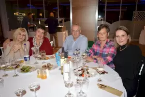 Το «Ποσειδών Παλλάς» δεξιώθηκε το προσωπικό του (εικόνες) Το «Ποσειδών Παλλάς» δεξιώθηκε το προσωπικό του