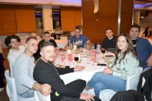 Το «Ποσειδών Παλλάς» δεξιώθηκε το προσωπικό του (εικόνες) Το «Ποσειδών Παλλάς» δεξιώθηκε το προσωπικό του