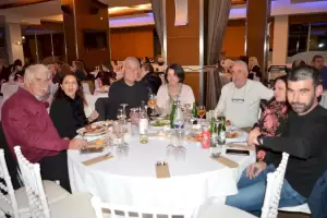 Το «Ποσειδών Παλλάς» δεξιώθηκε το προσωπικό του (εικόνες) Το «Ποσειδών Παλλάς» δεξιώθηκε το προσωπικό του