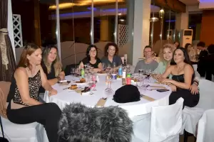 Το «Ποσειδών Παλλάς» δεξιώθηκε το προσωπικό του (εικόνες) Το «Ποσειδών Παλλάς» δεξιώθηκε το προσωπικό του