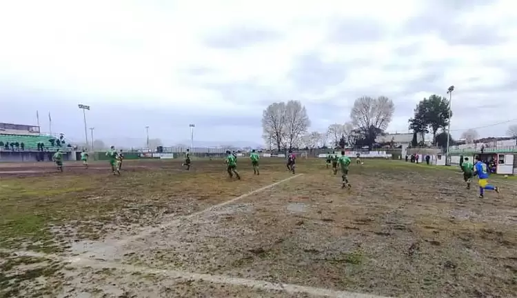 Bατανιακός Κατερίνης – Ζάκυνθος 2 0: “Χόρευαν” στον βούρκο οι Κατερινιώτες