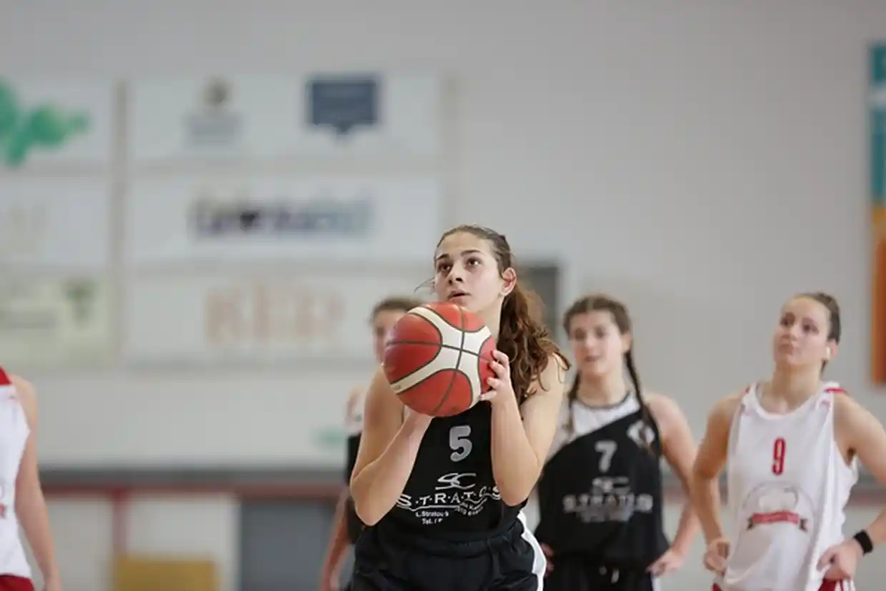 W RISING STARS: Νικηφόρο φινάλε - Ολυμπιακός ΣΦΠ - Σ.Φ.Κ. Πιερικός Αρχέλαος 36-38 W Rising Stars: Νικηφόρο φινάλε – Ολυμπιακός ΣΦΠ – Σ.Φ.Κ. Πιερικός Αρχέλαος 36 38