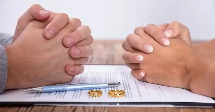 Χωριστή φορολογική δήλωση συζύγων - Οδηγός με 19 ερωταπαντήσεις Χωριστή φορολογική δήλωση συζύγων – Οδηγός με 19 ερωταπαντήσεις