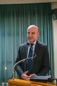 Δημήτριος Δημηνάς: «h τελευταία εξομολόγηση» η μυθιστορηματική αφήγηση ενός πραγματικού γεγονότος ()