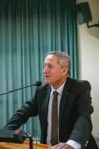 Δημήτριος Δημηνάς: «h τελευταία εξομολόγηση» η μυθιστορηματική αφήγηση ενός πραγματικού γεγονότος ()