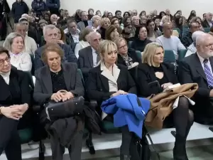 Δημήτριος Δημηνάς: «h τελευταία εξομολόγηση» η μυθιστορηματική αφήγηση ενός πραγματικού γεγονότος ()