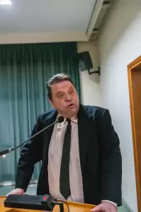 Δημήτριος Δημηνάς: «h τελευταία εξομολόγηση» η μυθιστορηματική αφήγηση ενός πραγματικού γεγονότος ()