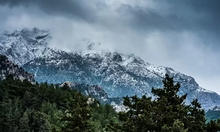 Ο Καιρός στην Κατερίνη και την Πιερία σήμερα, Παρασκευή 12/1: Αίθριος με τοπικές νεφώσεις