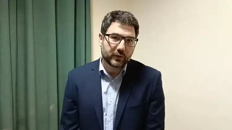 Κατερίνη: Ο Νάσος Ηλιόπουλος, Βουλευτής Α΄ Αθήνας της Νέας Αριστεράς, σε πολιτική εκδήλωση του νέου κόμματος